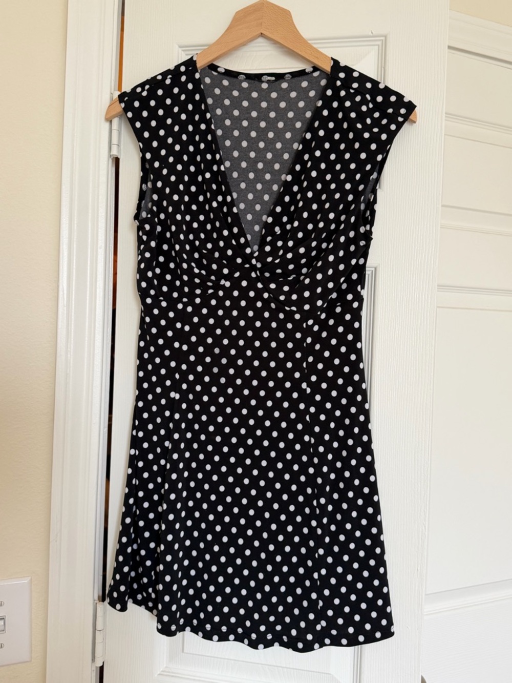Black & White Polka Dot V-Neck Women’s Dress